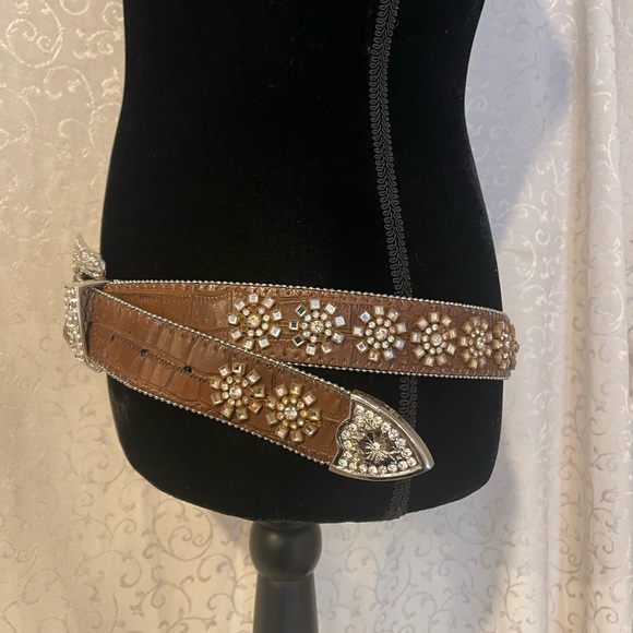 Blazin Roxx Brown Western Belt with Rhinestones and Crystals EUC - Picture 2 of 9